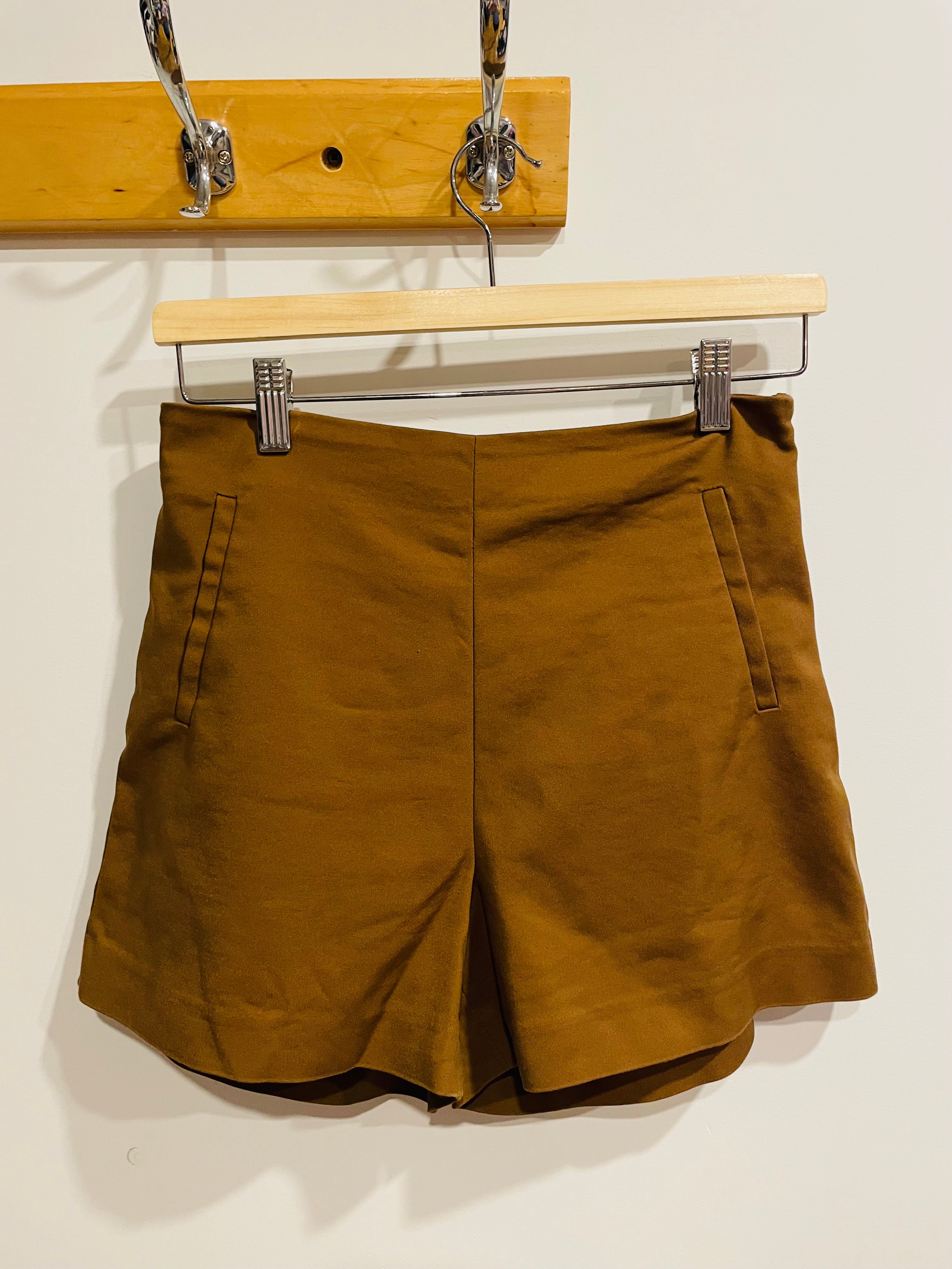 Mini short extensible habillé épuré brun - Icone - Taille medium