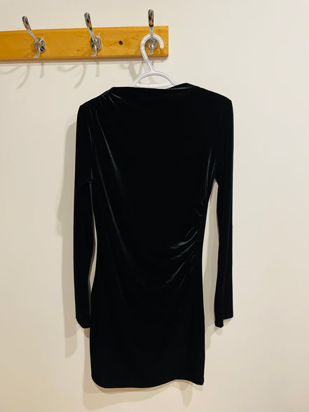 Black velvet dress - H&M (new)