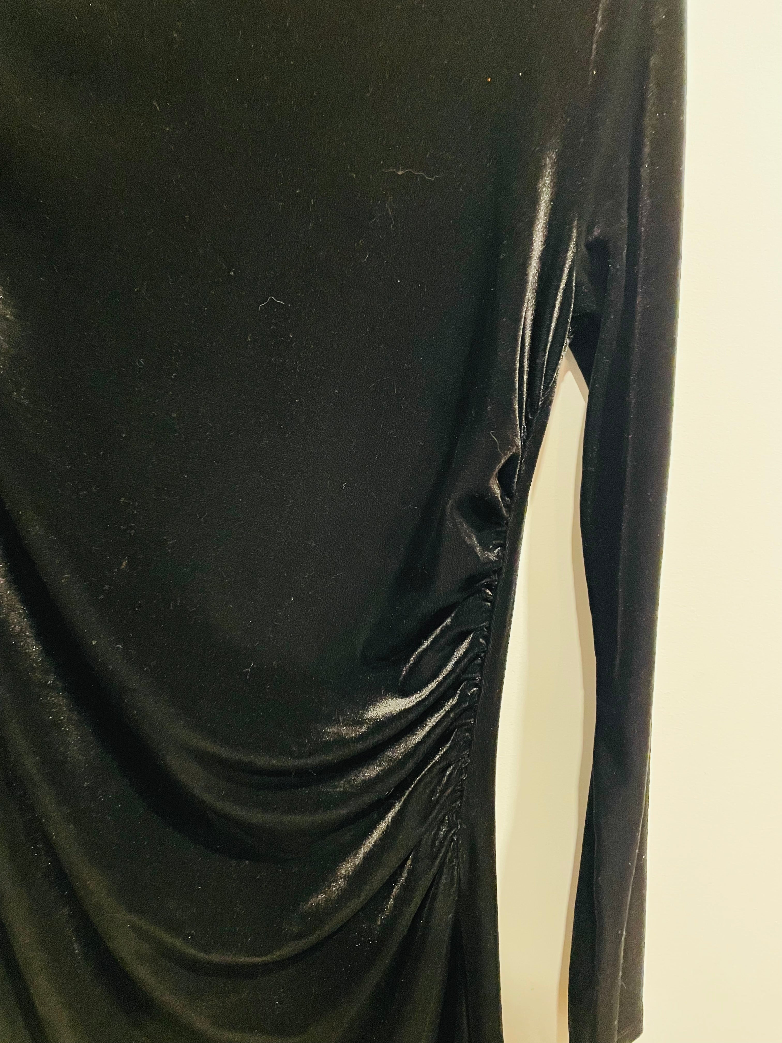 Black velvet dress - H&M (new)