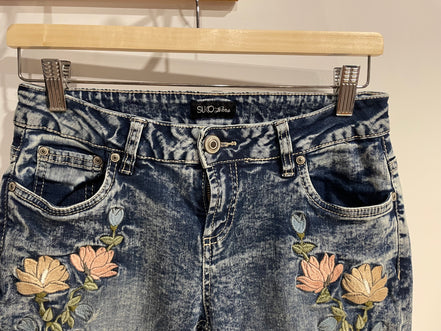 Jeans 3/4 broderies florales / aspect délavé / Suko Jeans / taille 4