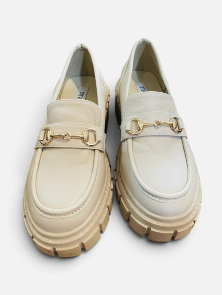 Souliers beige / Steve Madden / taille 6
