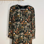 Robe noire et fleurie, courte, manches longues / Scotch & Soda / Taille small