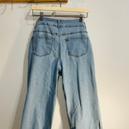 Jeans jambe large, bas effiloché / San Francisco / Taille 7