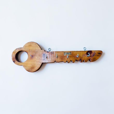 Clef en bois pour accrocher… des clefs