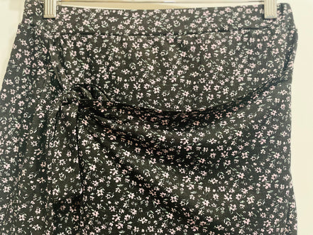 Jupe courte fleurie devant portefeuilles - Rachel - Taille medium