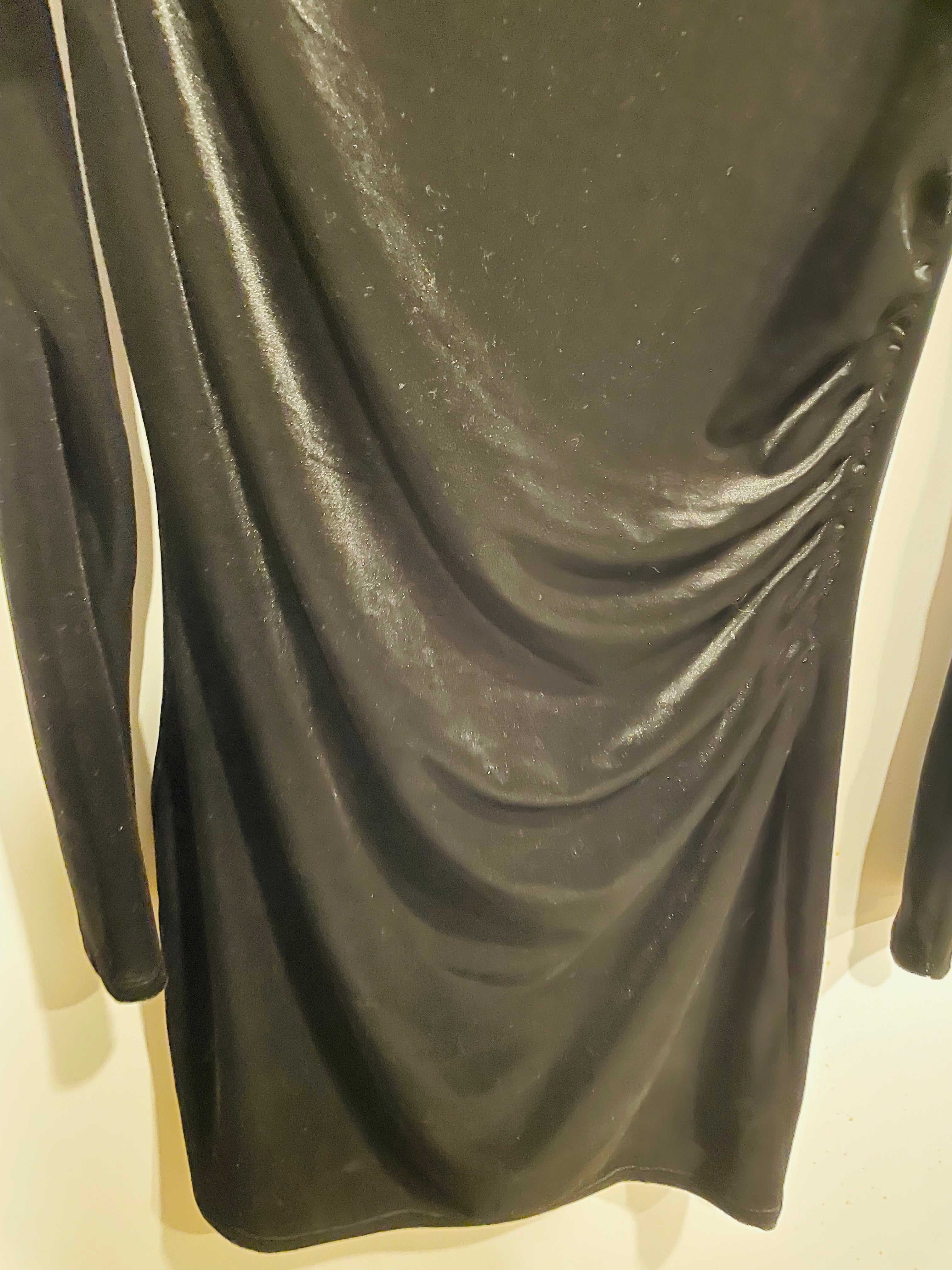 Black velvet dress - H&M (new)