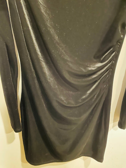Black velvet dress - H&M (new)