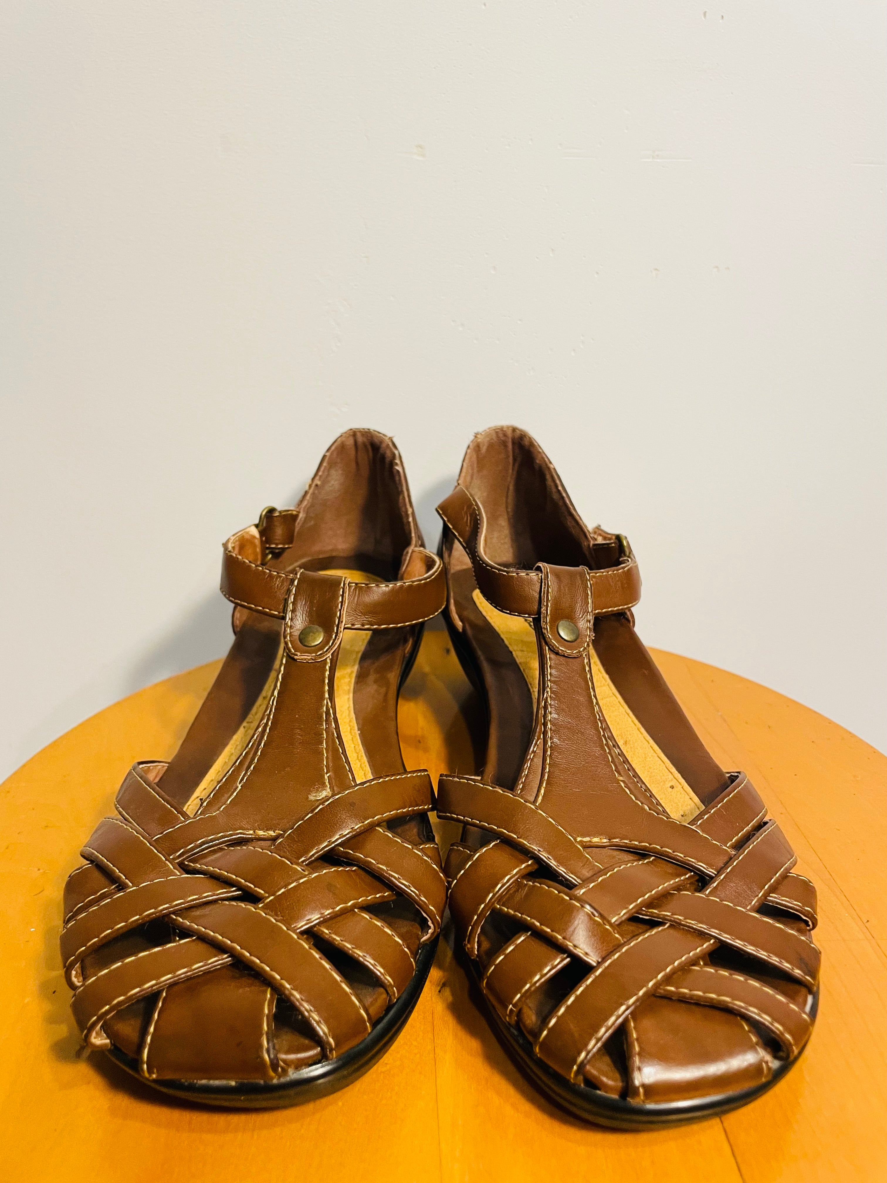 Sandales vintage en cuir / Tradition / taille 7 femme