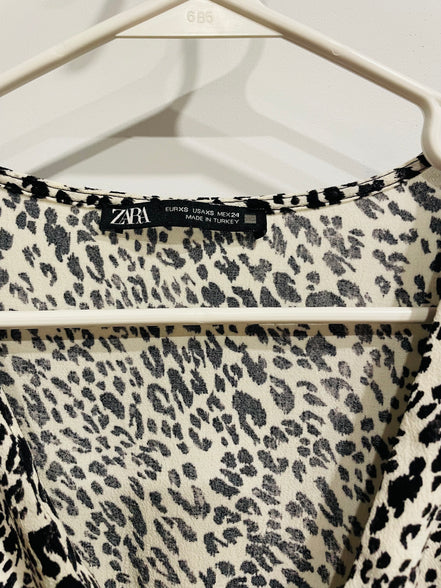 Robe courte motif léopard - Zara - taille XS