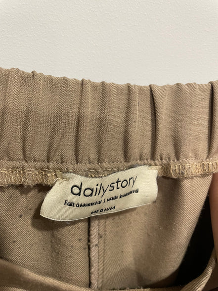 Lacey beige trousers - Daily Story