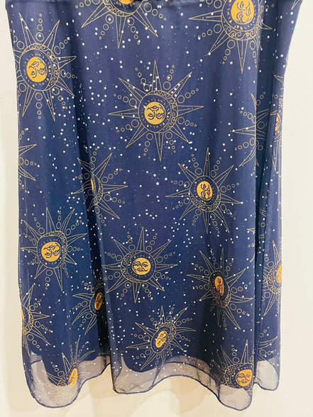 Robe mesh bleu marine imprimé céleste - Cider - manches bouffantes - style cottagecore mystique - Taille XLarge