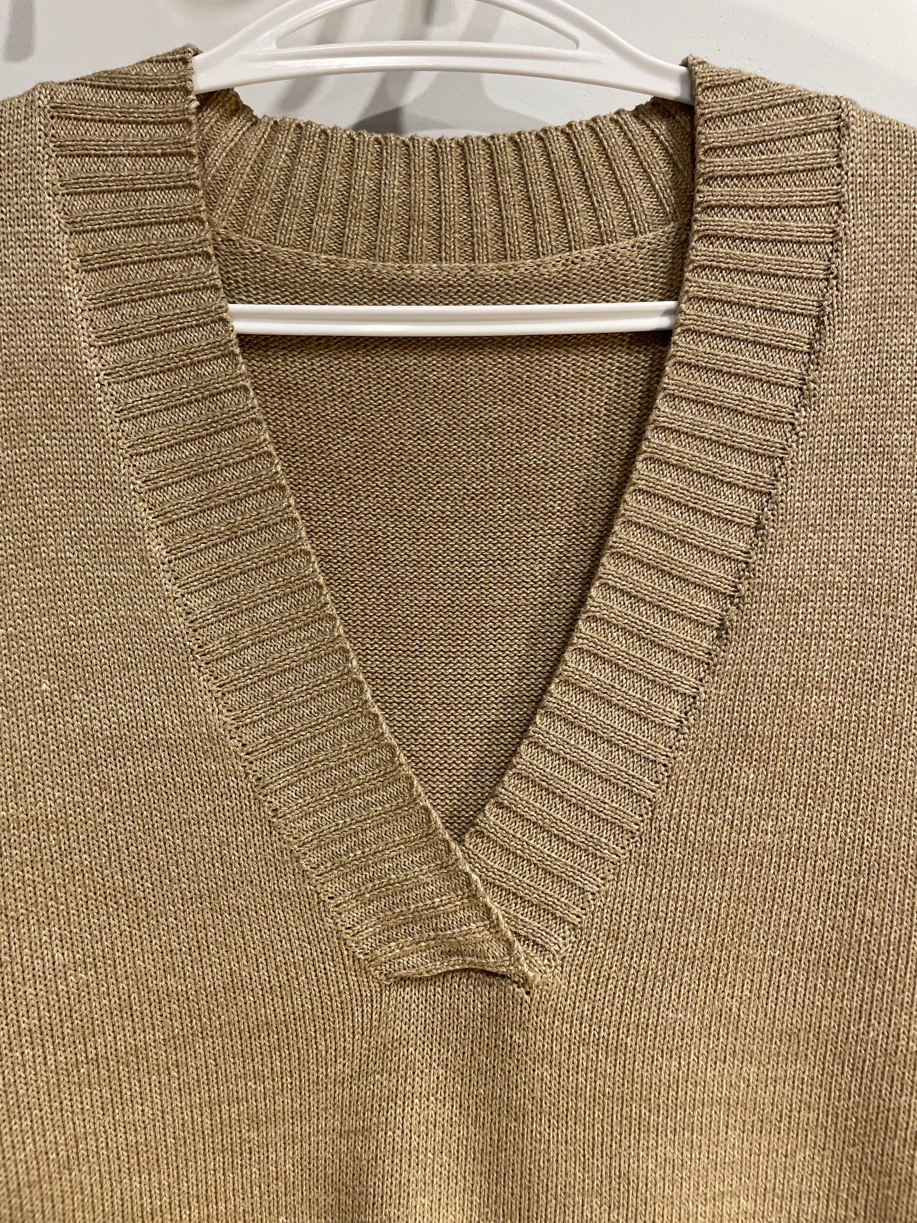 Haut beige tricot sans manches / inconnue / taille large