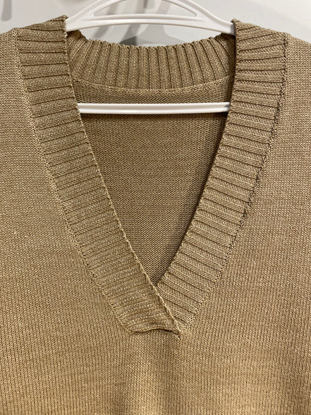Haut beige tricot sans manches / inconnue / taille large