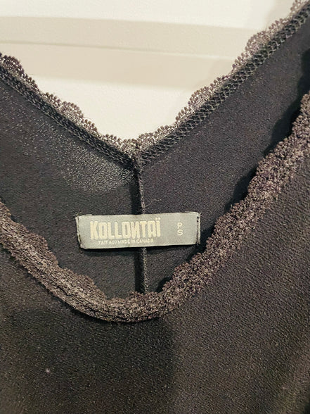 Black Dress - Kollontai