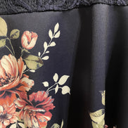 Robe courte fleurs & dentelles - Streetwear Society taille Small