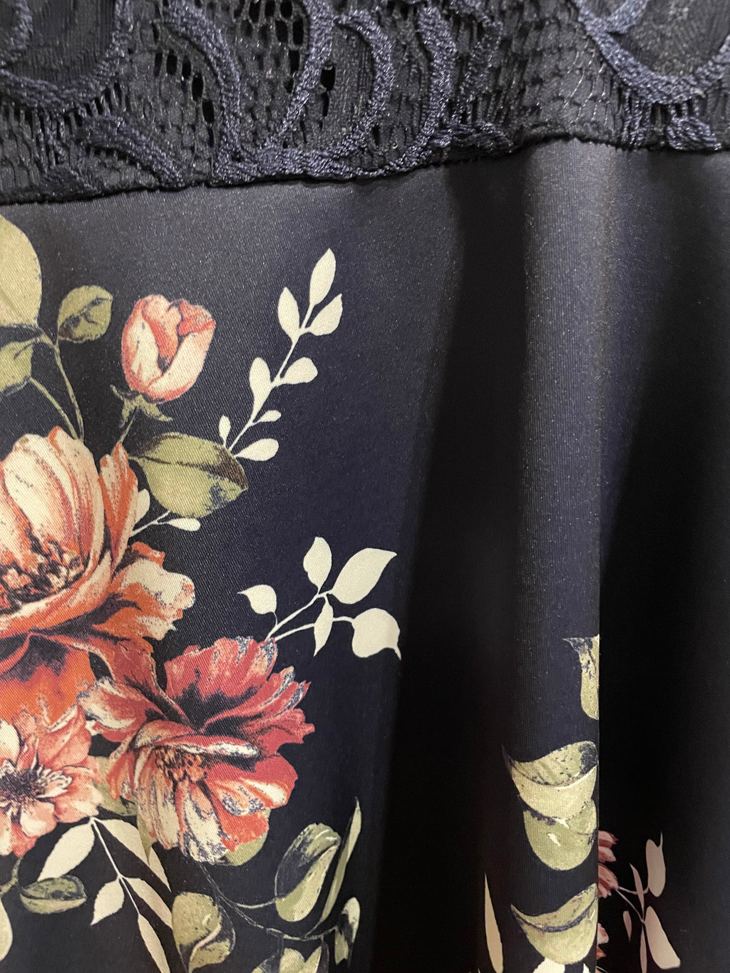 Robe courte fleurs & dentelles - Streetwear Society taille Small