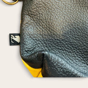 Sac cuir noir et jaune / Kazak