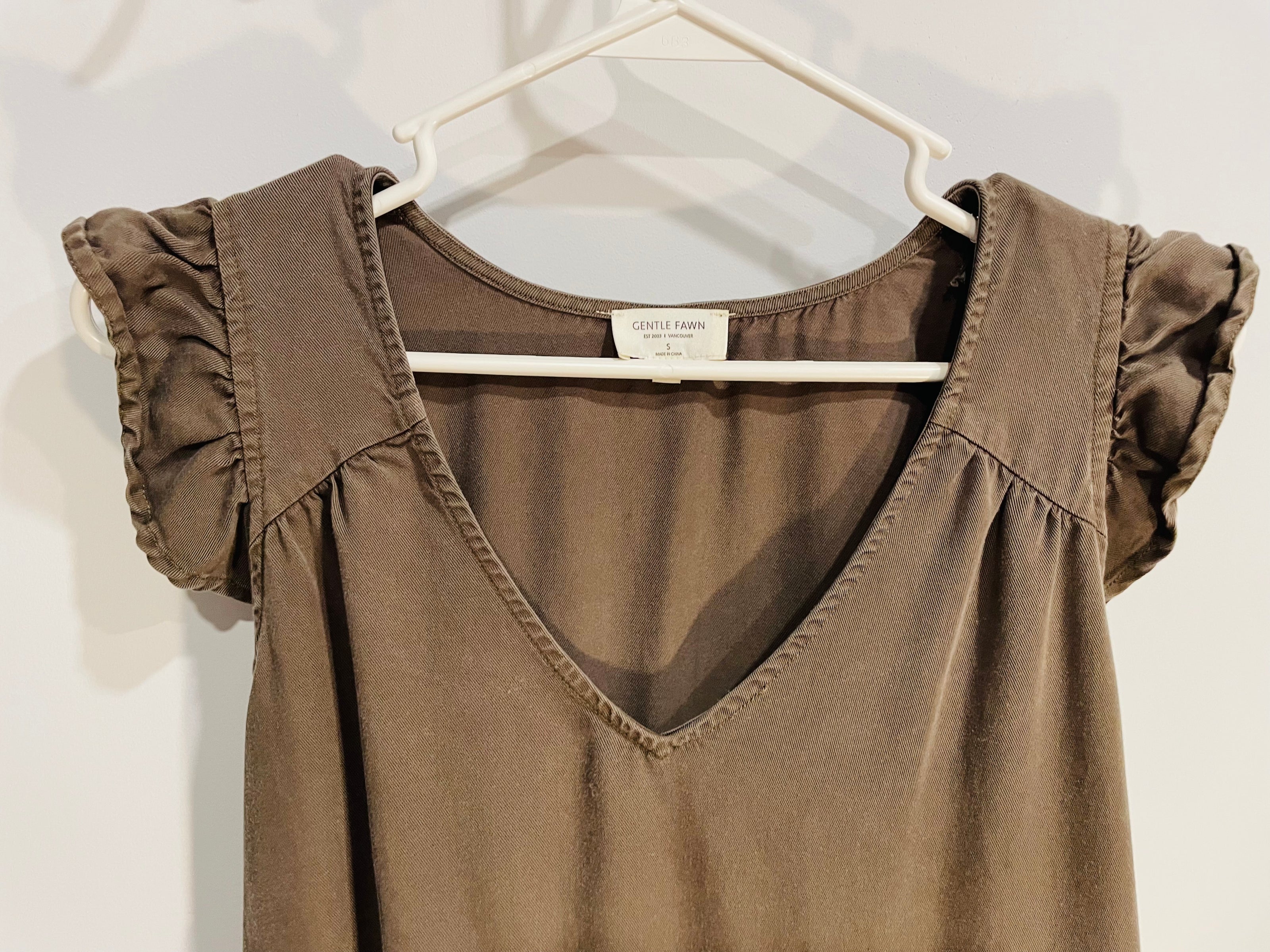 Robe courte Kaki, sans manches / Gentle Fawn / Taille Small