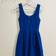 Robe bleue / Banana république taille OP petite