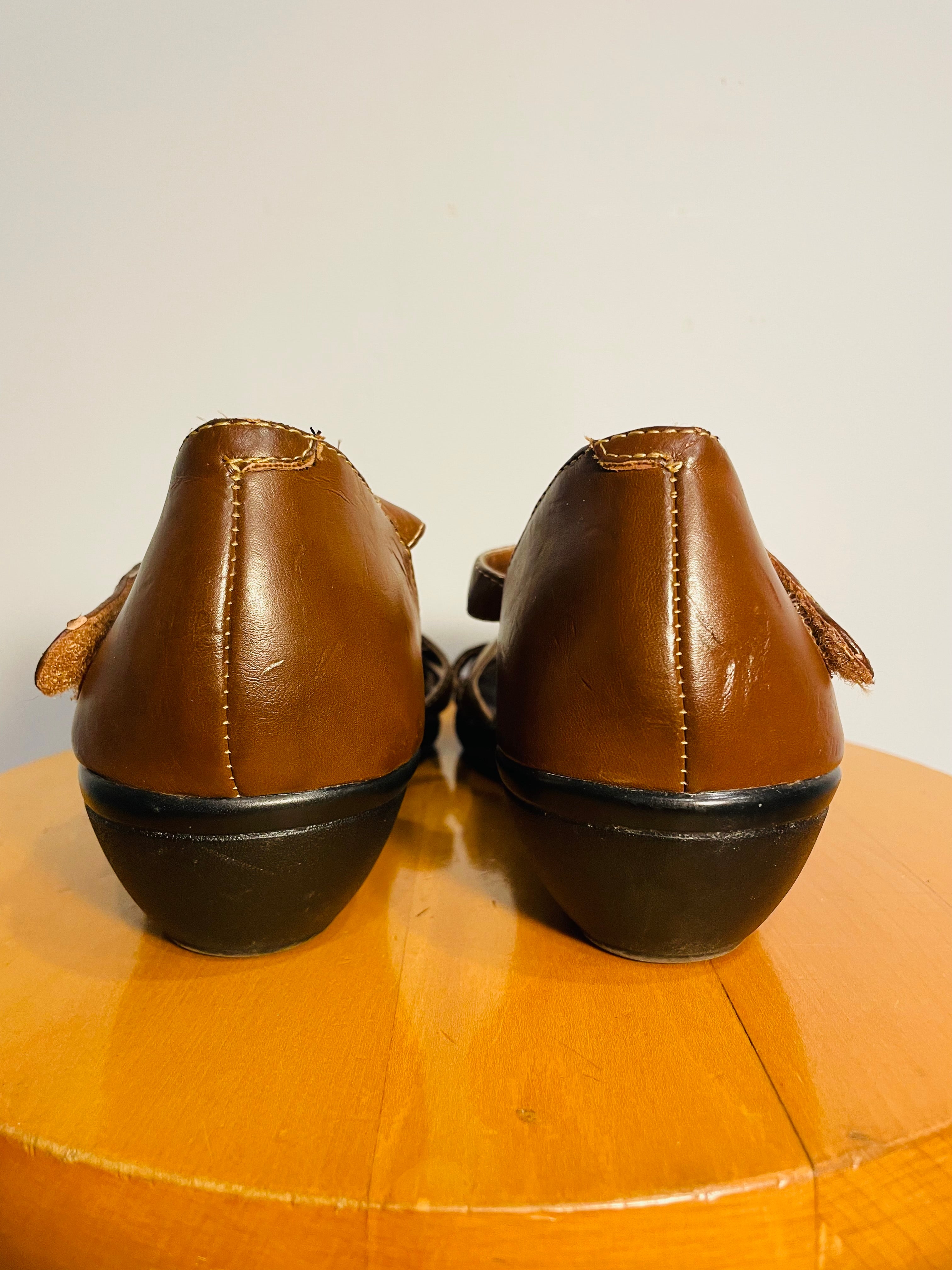 Sandales vintage en cuir / Tradition / taille 7 femme