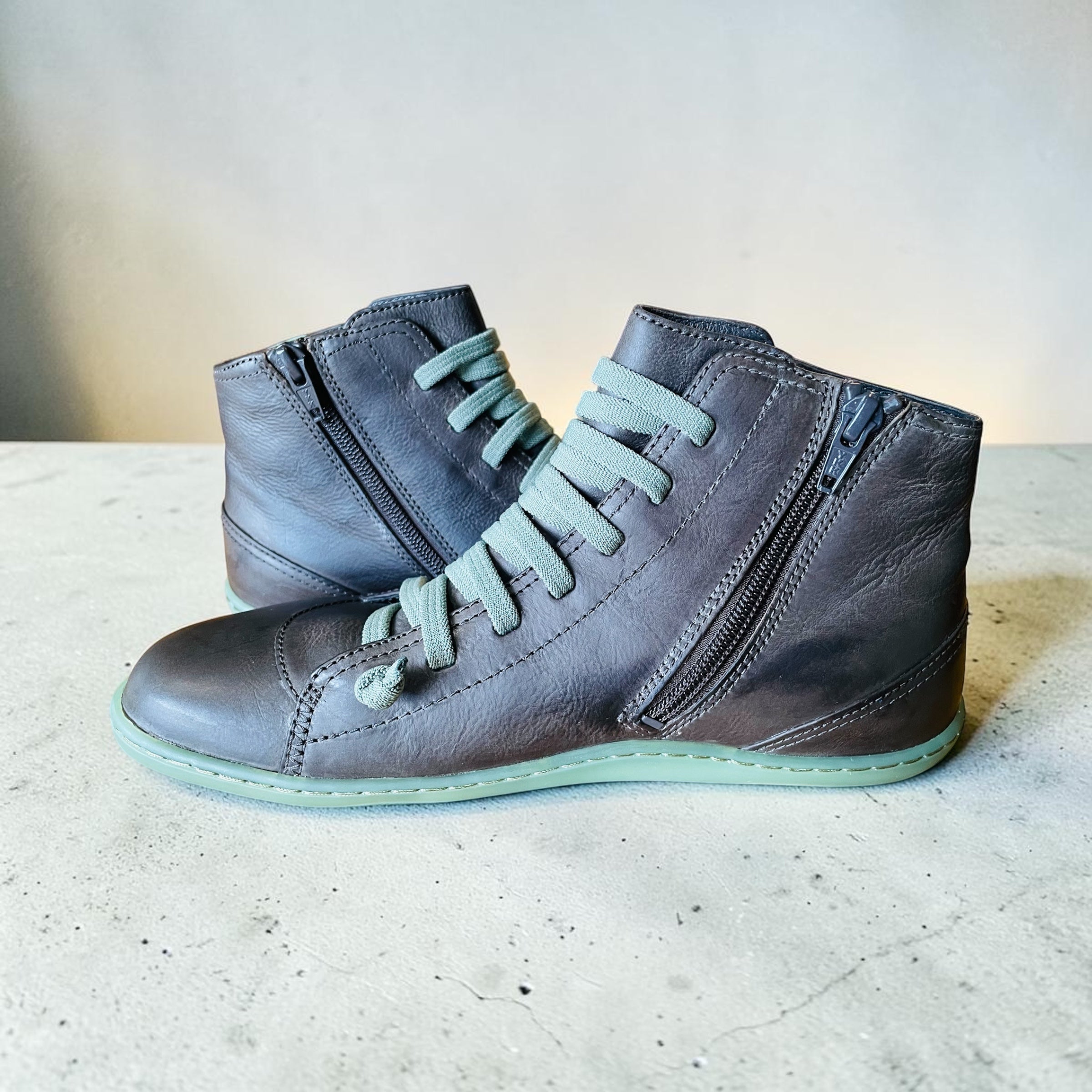 Bottes courtes Peu pour femmes / Camper / Taille 7