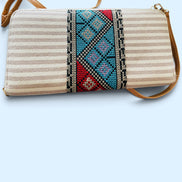 Petite sacoche beige avec broderies / MMS