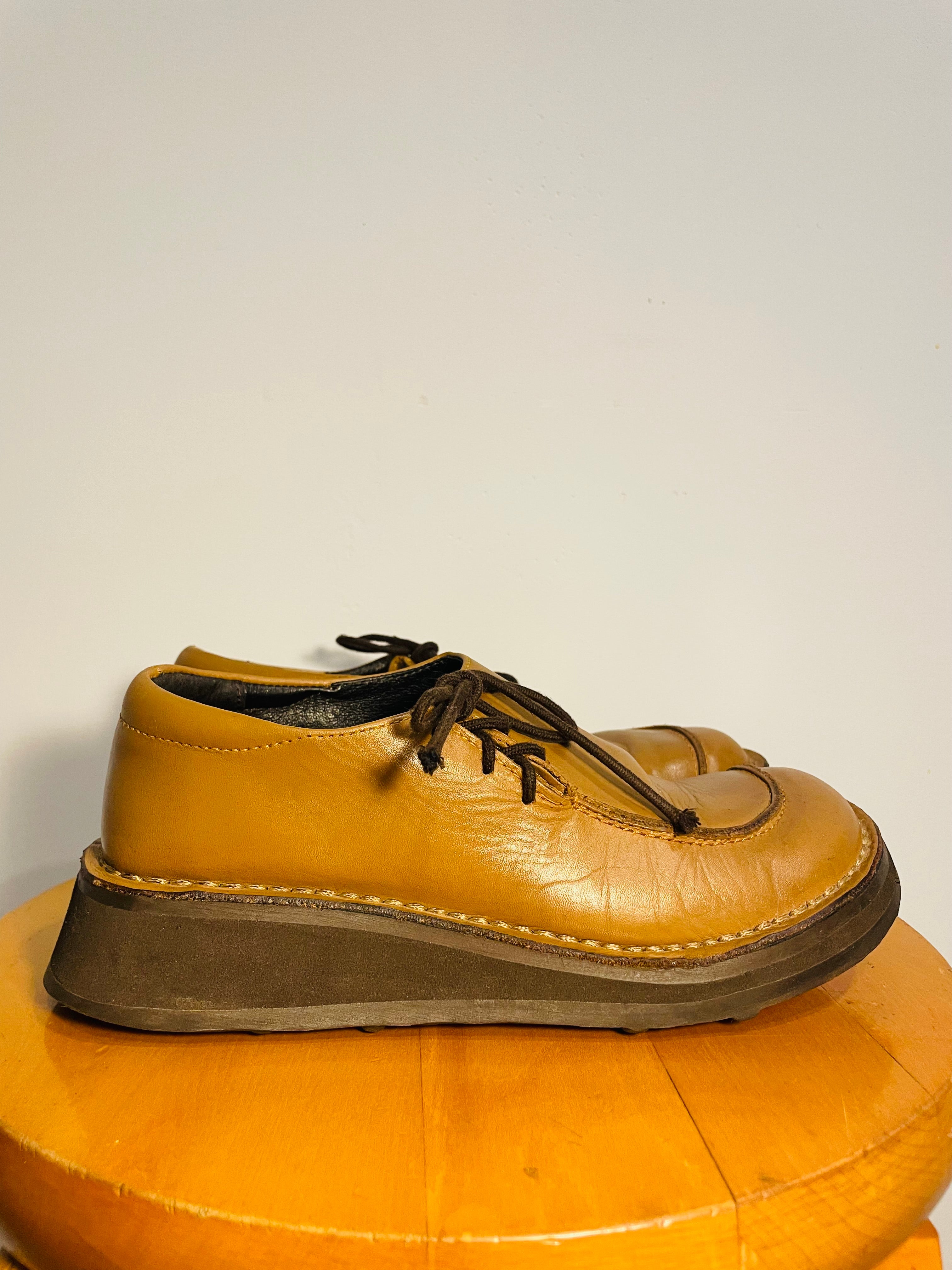 Soulier vintage cuir beige / Aldo / taille 6 femme