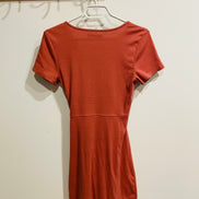 Robe rayée rose - ventre ouvert - Abercrombie & Fitch - Taille Medium