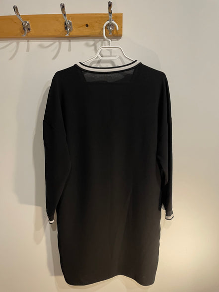 Robe ample, noire manches longues / Zara / Taille small