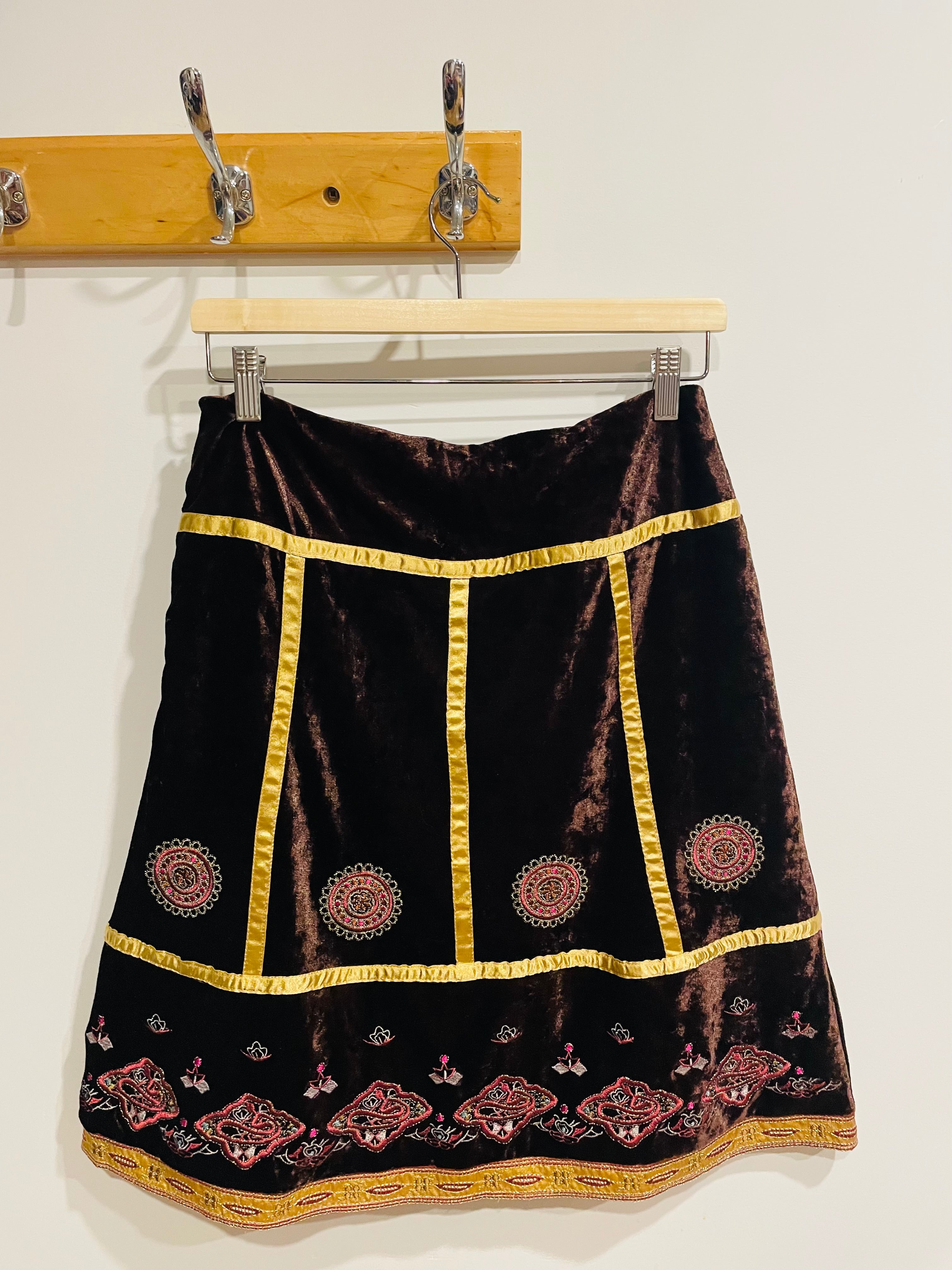 Jupe velours et ornement- Taille Medium