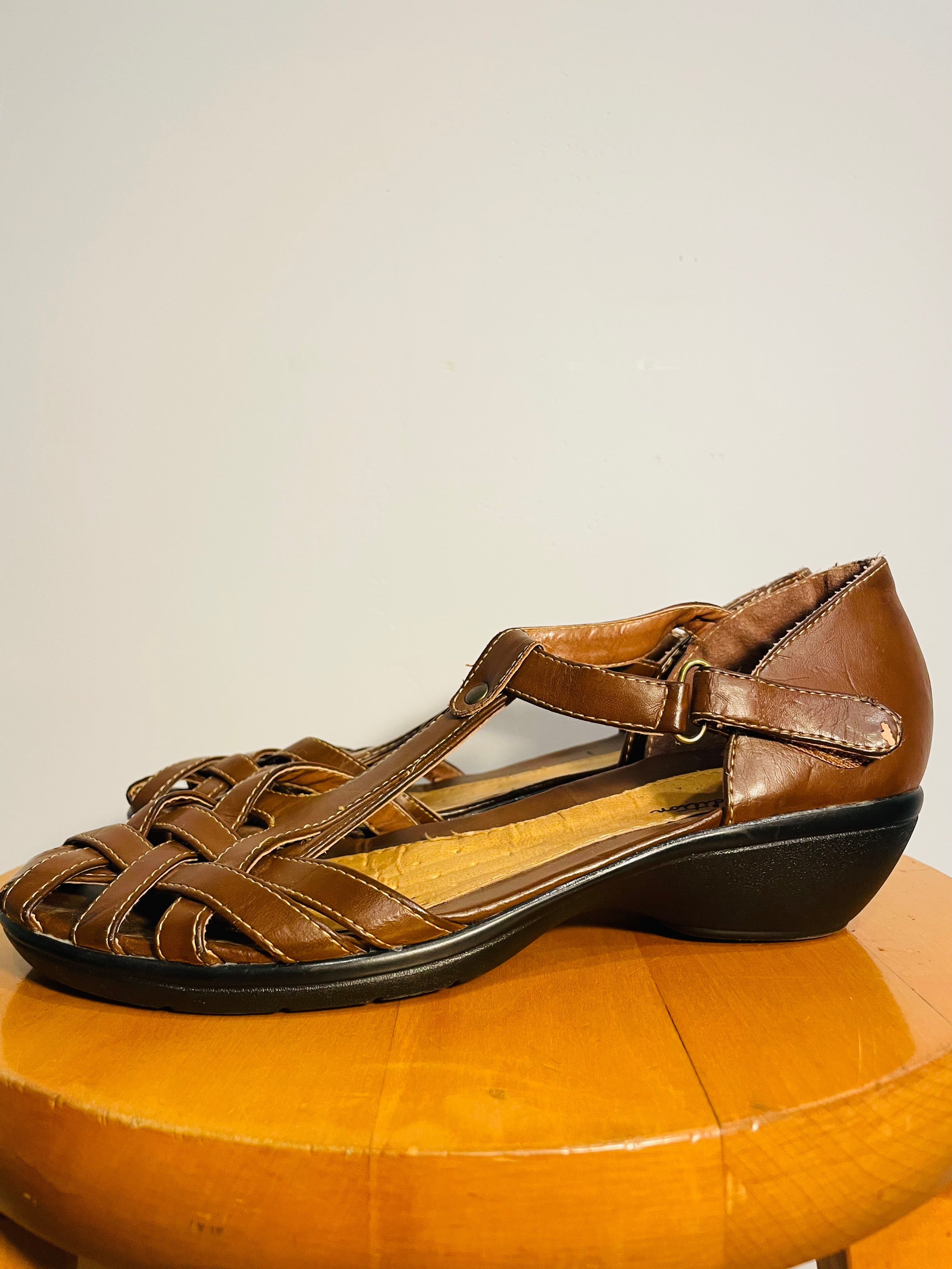 Sandales vintage en cuir / Tradition / taille 7 femme