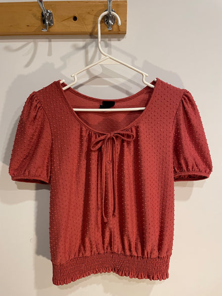 Chandail manches courtes rose texturé picots - W5 - Taille Small