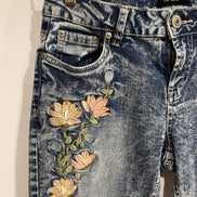 Jeans 3/4 broderies florales / aspect délavé / Suko Jeans / taille 4
