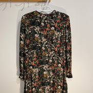 Robe noire et fleurie, courte, manches longues / Scotch & Soda / Taille small