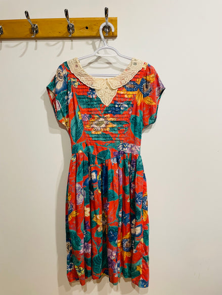 Robe fleurie vintage - col dentelle et dos ouvert - Taille Small