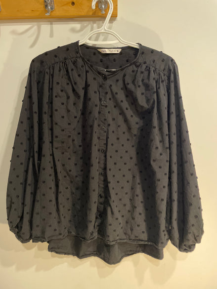 Haut noir et picots, manches longues / Zara / taille Large
