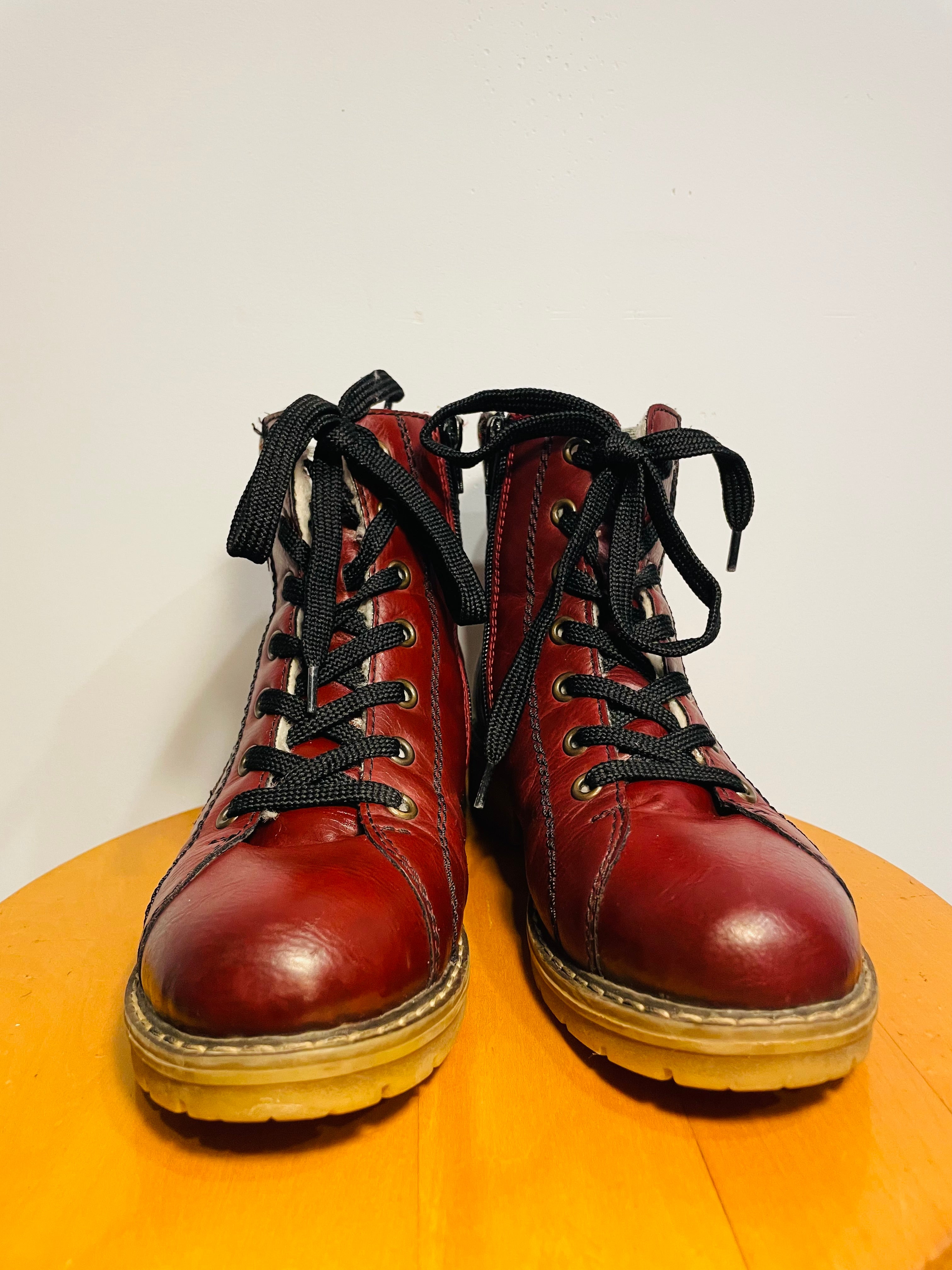 Bottine cuir rouge / Rieker / taille 6