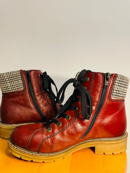 Bottine cuir rouge / Rieker / taille 6
