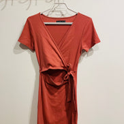 Robe rayée rose - ventre ouvert - Abercrombie & Fitch - Taille Medium