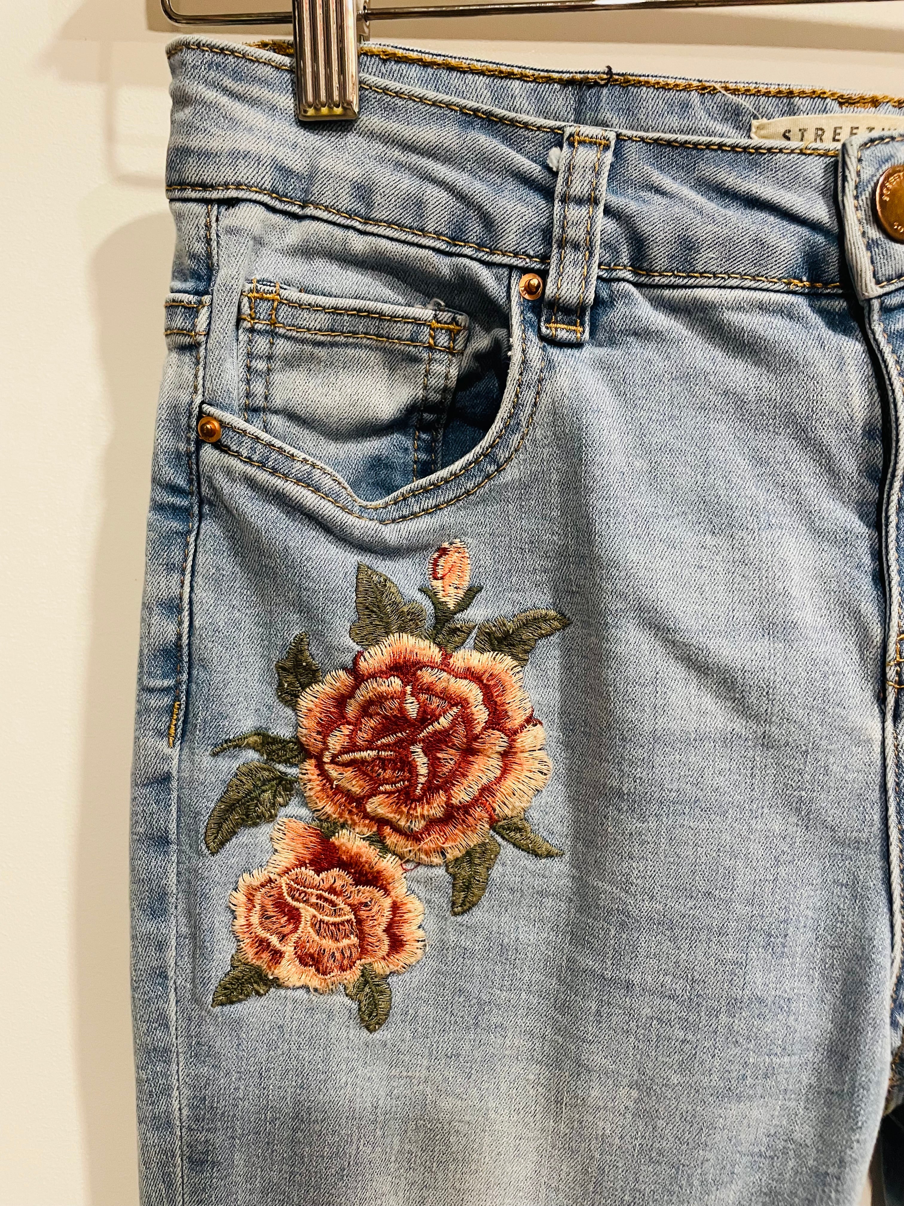 Jeans skinny taille haute broderies florales - Streetwear society - Taille 7