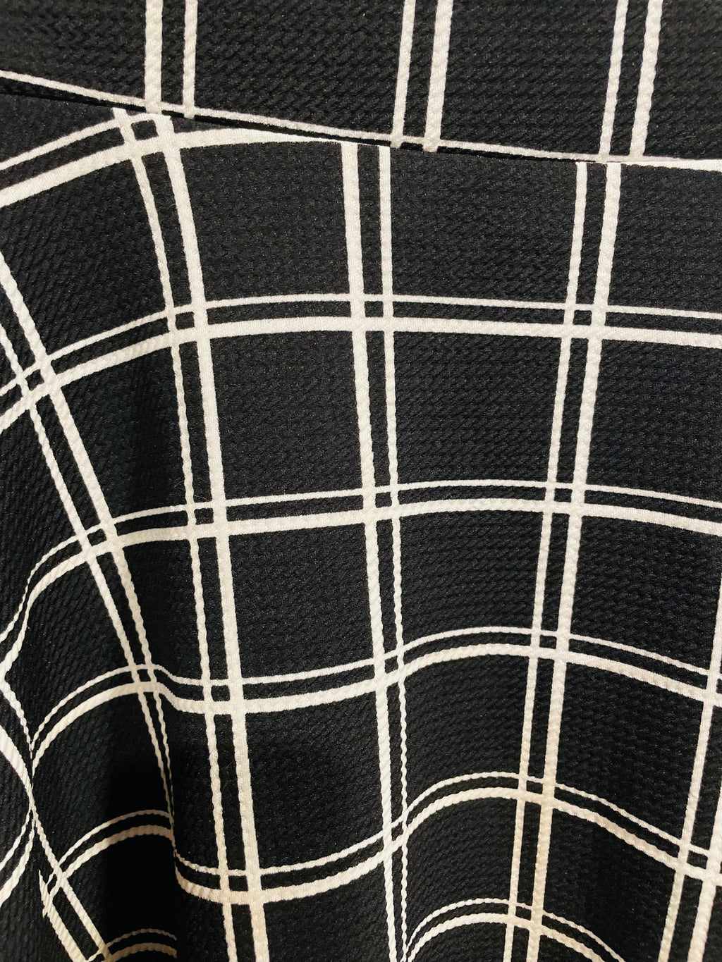 Jupe à carreaux noire et blanche taille small