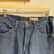 Jeans régular taper / Wrangler / Taille 30