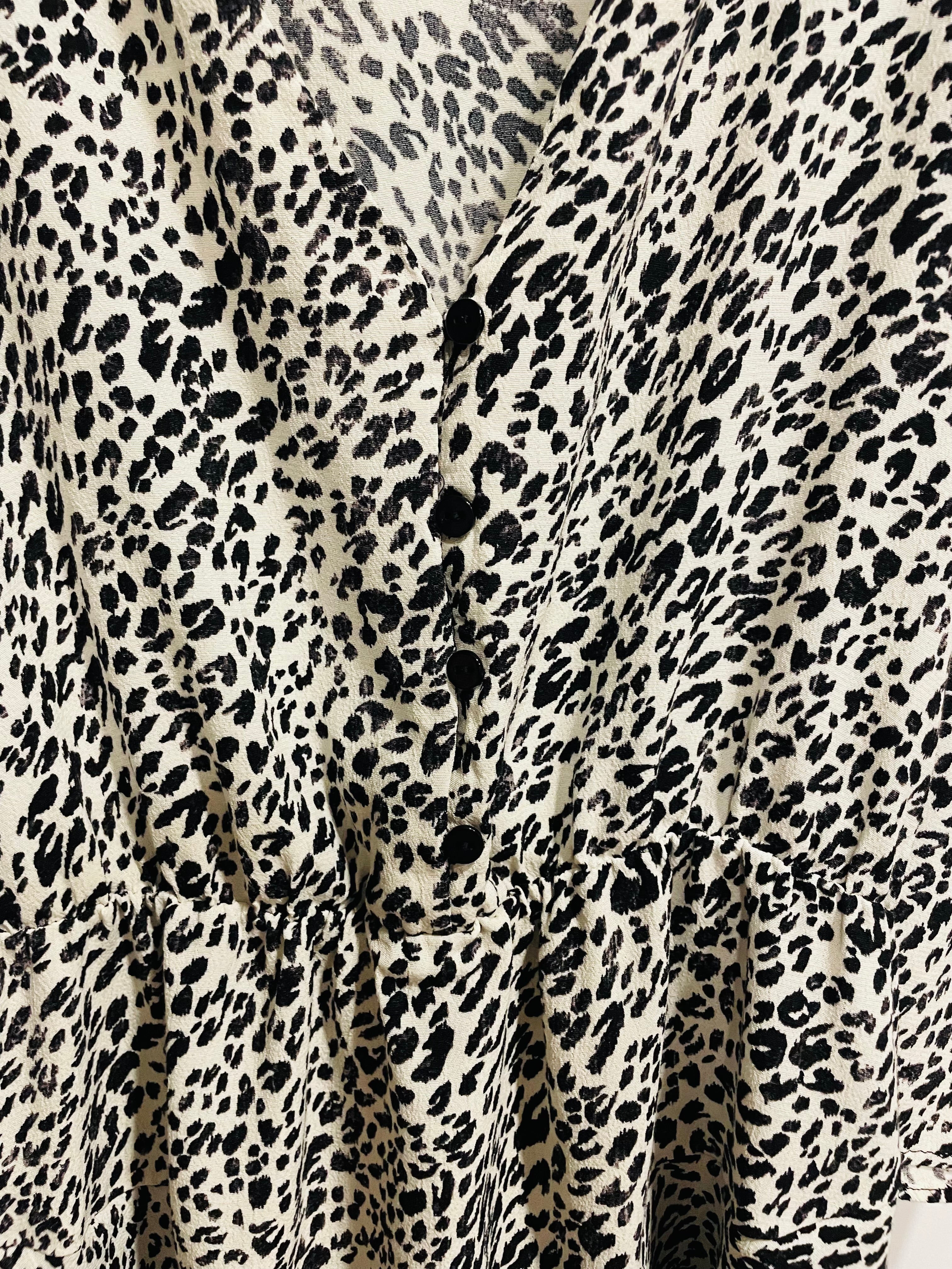 Robe courte motif léopard - Zara - taille XS