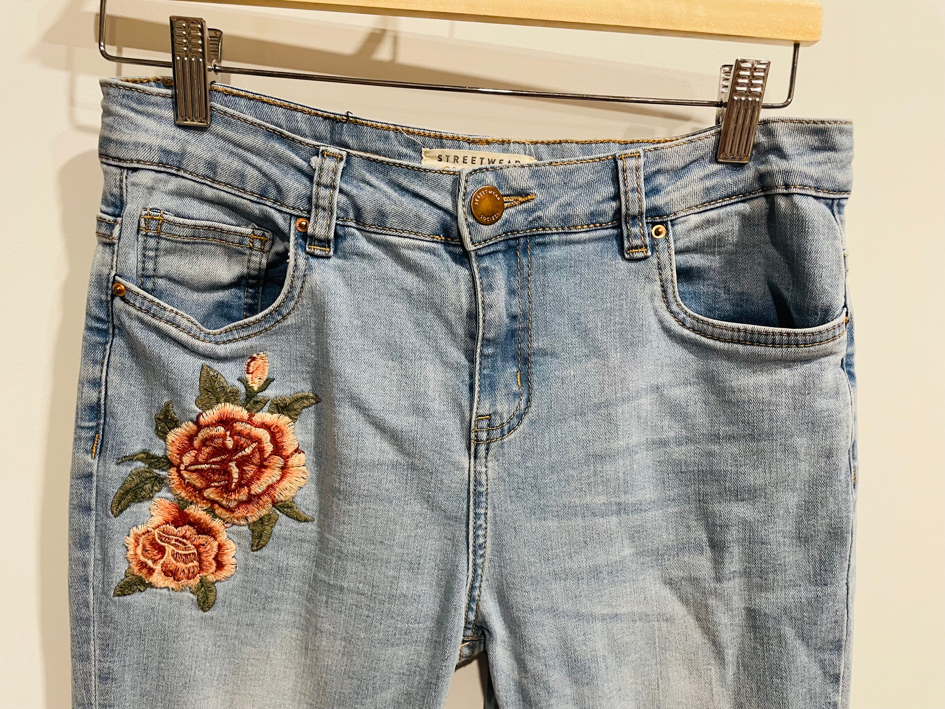 Jeans skinny taille haute broderies florales - Streetwear society - Taille 7