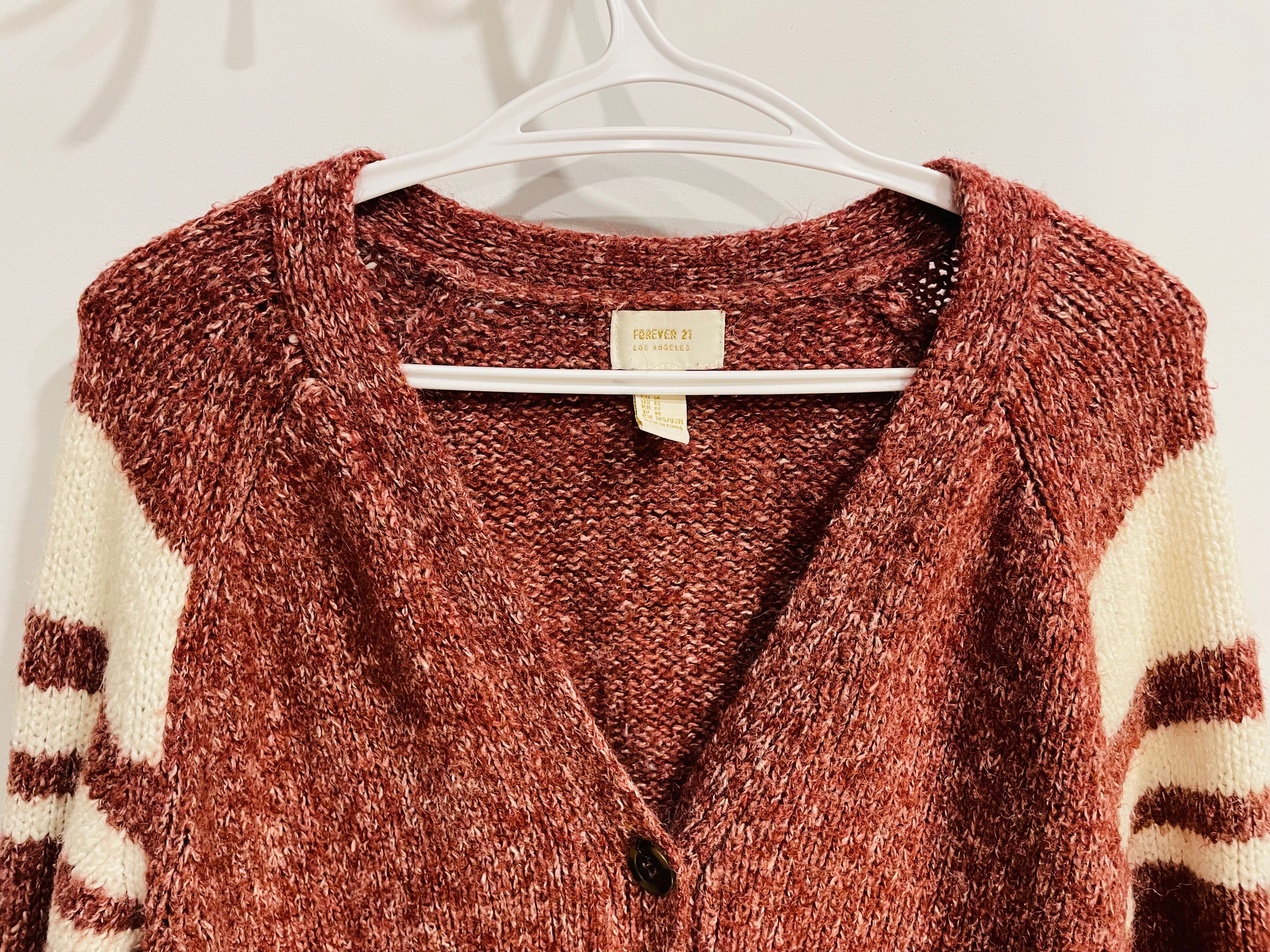 Chandail laine avec fermeture boutons / Forever 21 / Taille medium