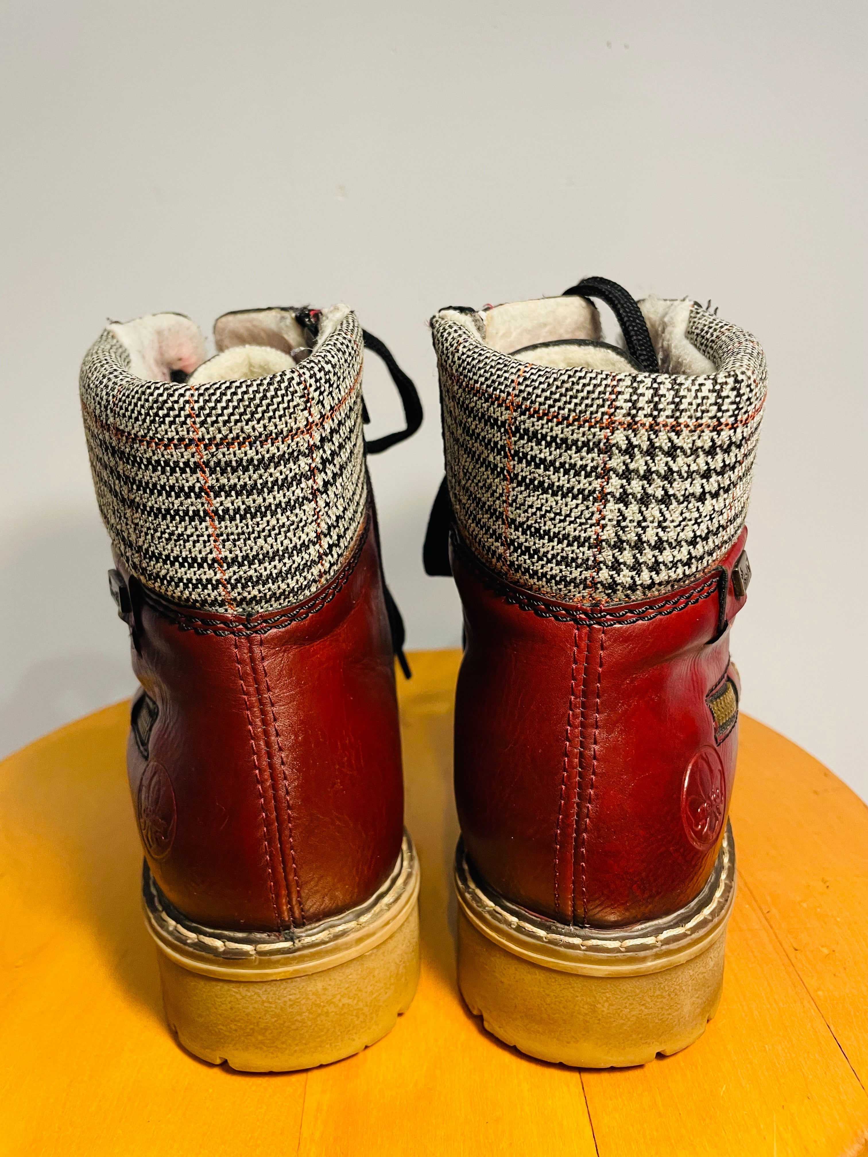 Bottine cuir rouge / Rieker / taille 6