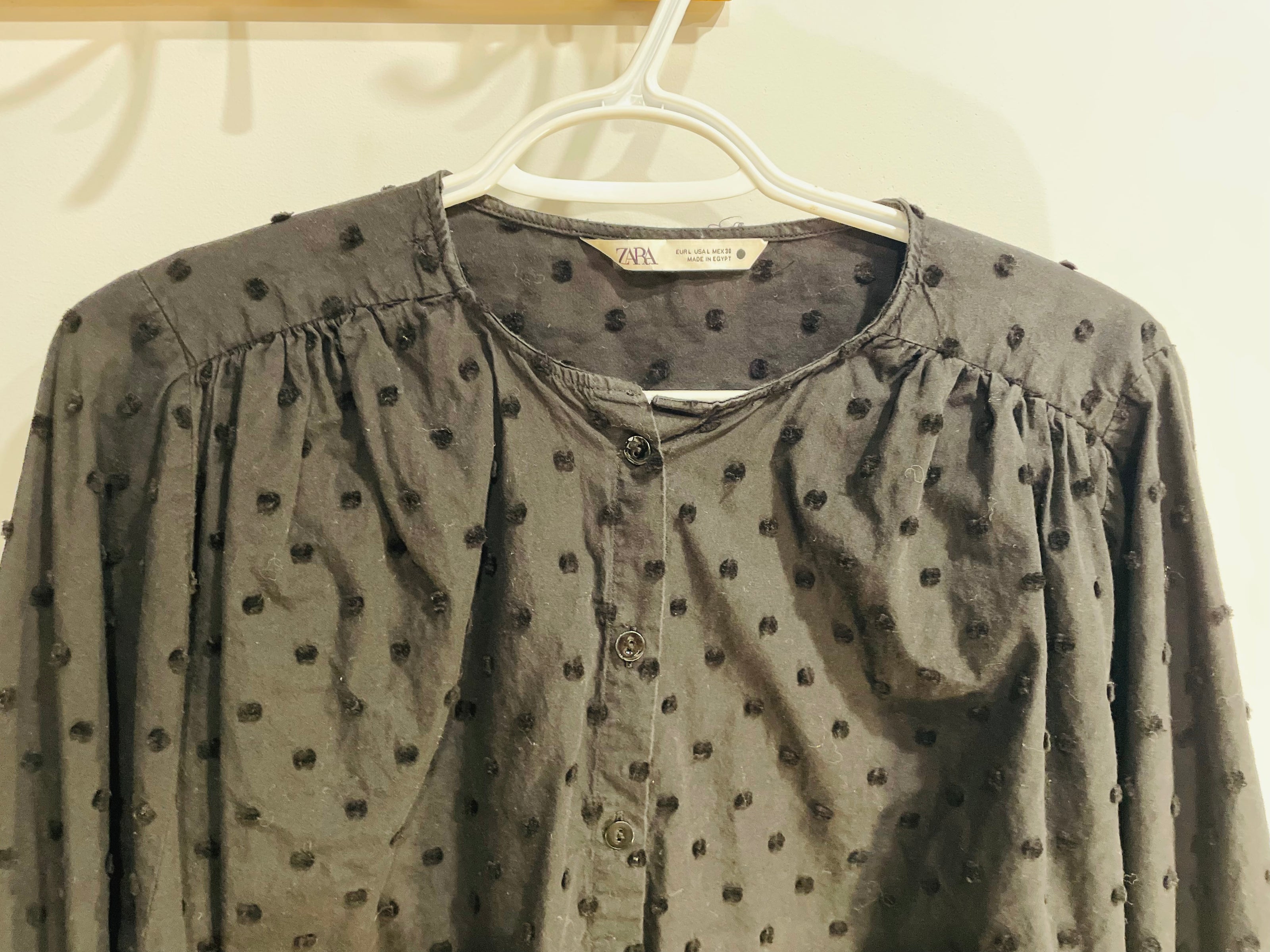 Haut noir et picots, manches longues / Zara / taille Large