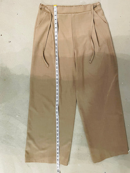 Lacey beige trousers - Daily Story
