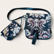 Sac cuir noir et broderies