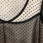 Camisole noire et blanche avec voilage / Marie C / Taille medium